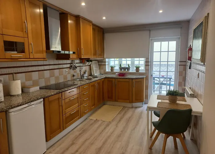 Modern, Spacious And Quiet Private In - Near Funicular