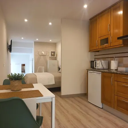 Ferienhaus Holidays - Spacious - Near Funicular