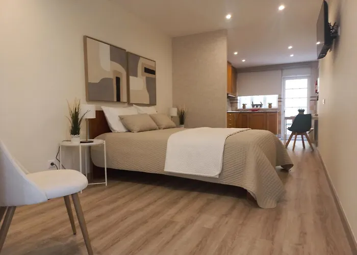 Semesterbostad Modern, Spacious And Quiet Private In - Near Funicular